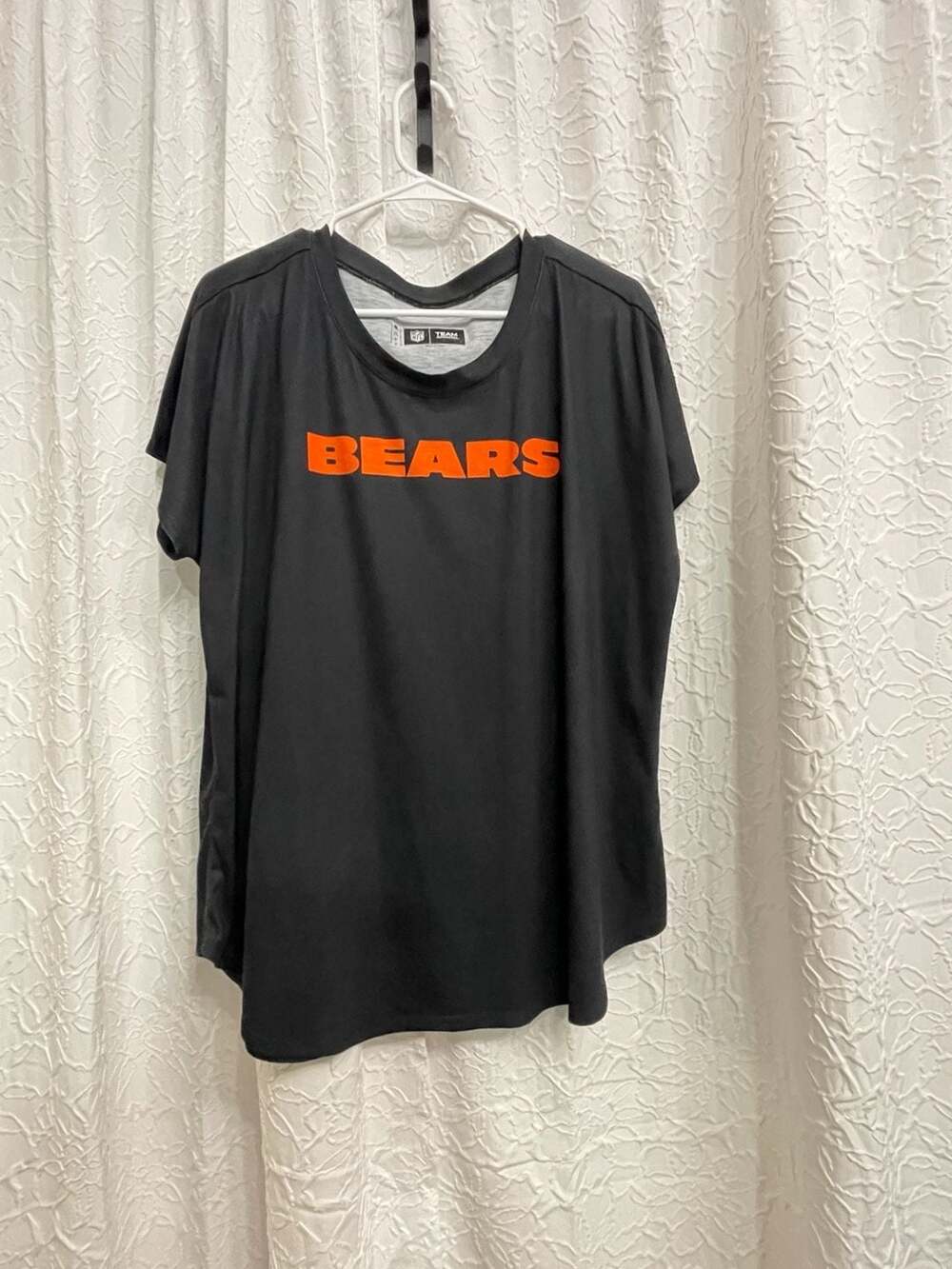 NFL Team Apparel Chicago Bears T-Shirt Size XL Black Orange Graphic Short Sleeve
